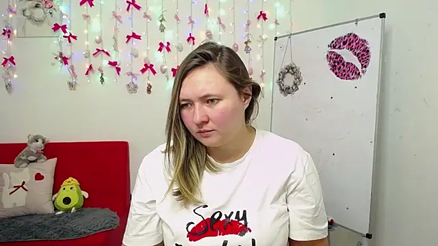 SallyVerda online show from 04-05-26, 06:16