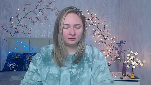 SallyVerda online show from 04-25-26, 05:32