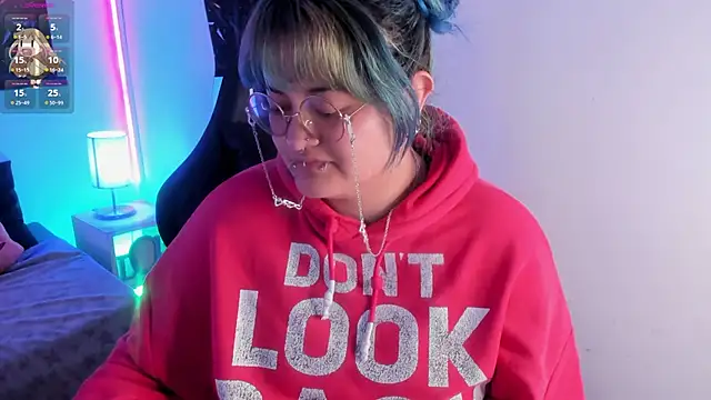 lucky-leah online show from 03-20-26, 04:17