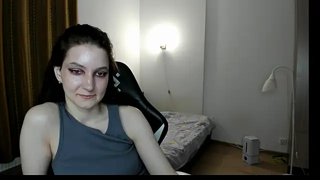 Snapshot of Bridget_fitness chatting on 02-05-25, 04:03 Bridget fitness online show from 02-05-25, 04:03