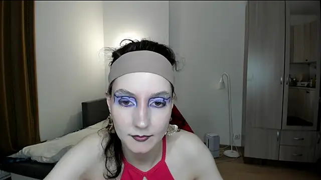 Snapshot of Bridget_fitness chatting on 02-14-25, 03:47 Bridget fitness online show from 02-14-25, 03:47