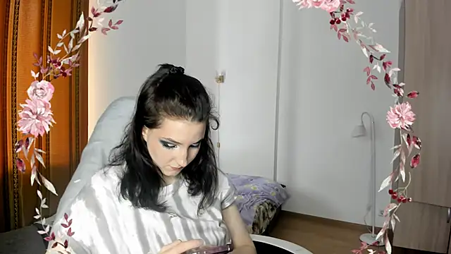 Snapshot of Bridget_fitness chatting on 03-04-25, 12:22 Bridget fitness online show from 03-04-25, 12:22
