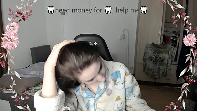 Snapshot of Bridget_fitness chatting on 03-17-25, 03:29 Bridget fitness online show from 03-17-25, 03:29