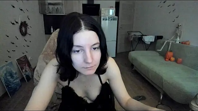 Snapshot of Bridget_fitness chatting on 10-06-25, 12:35 Bridget fitness online show from 10-06-25, 12:35
