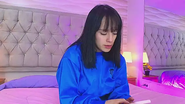 Snapshot of AlissonLopez_ chatting on 03-14-25, 04:21 AlissonLopez  online show from 03-14-25, 04:21