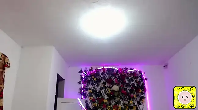 Snapshot of sexysusan4you chatting on 03-14-25, 09:54 sexysusan4you online show from 03-14-25, 09:54