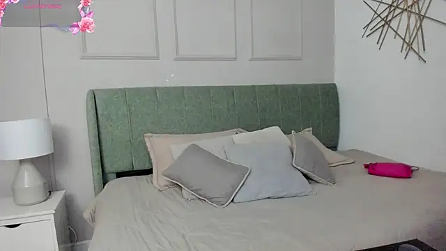 Sussanewolf online show from 03-19-26, 12:20