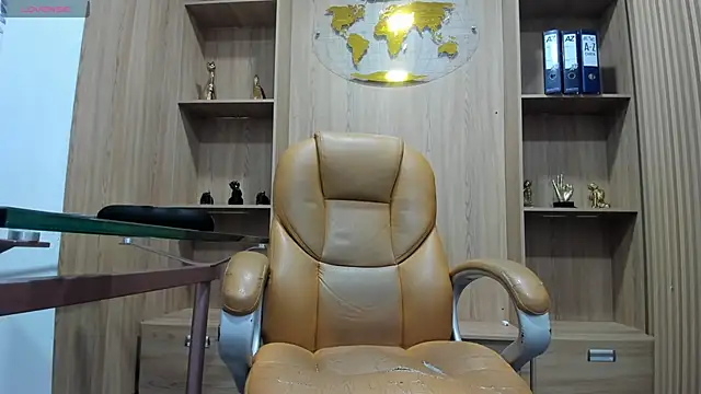 Snapshot of George_Diesell chatting on 05-28-26, 04:21 George Diesell online show from 05-28-26, 04:21