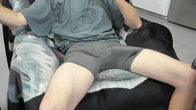 froy4986 online show from 10-19-25, 04:40