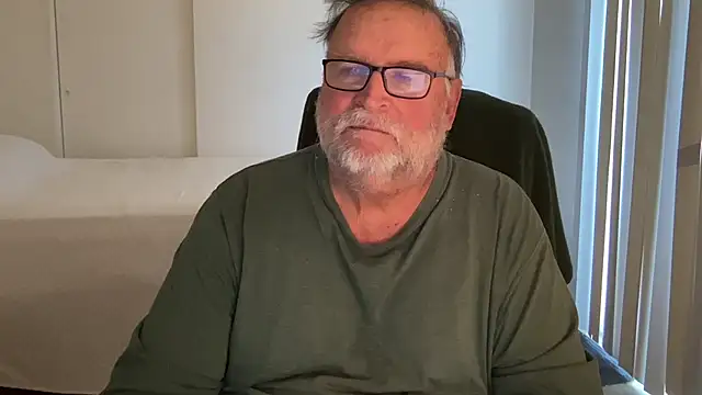 Drummajor online show from 02-04-26, 04:57