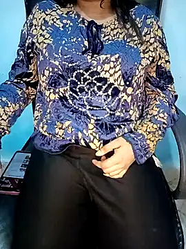 Snapshot of Dayna-36 chatting on 01-01-25, 08:58 Dayna-36 online show from 01-01-25, 08:58