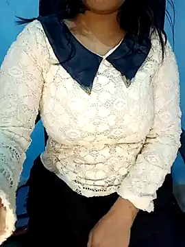 Snapshot of Dayna-36 chatting on 01-02-25, 04:35 Dayna-36 online show from 01-02-25, 04:35