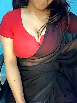 Snapshot of Dayna-36 chatting on 02-17-25, 07:31 Dayna-36 online show from 02-17-25, 07:31