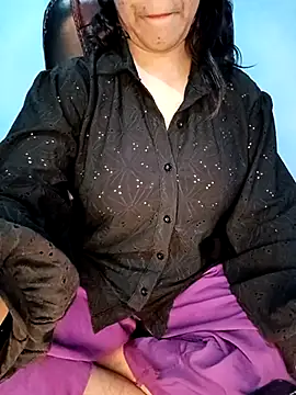 Snapshot of Dayna-36 chatting on 03-09-25, 10:19 Dayna-36 online show from 03-09-25, 10:19