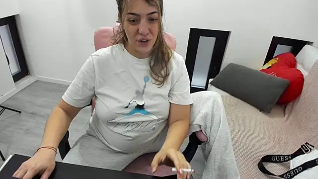 Dyana Kaylinn online show from 03-29-26, 04:56