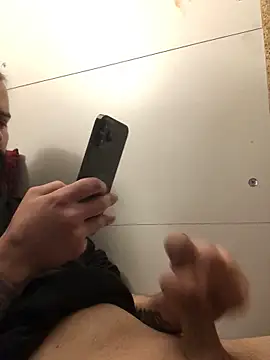 Snapshot of hotmrniceguy chatting on 02-15-25, 11:25 hotmrniceguy online show from 02-15-25, 11:25