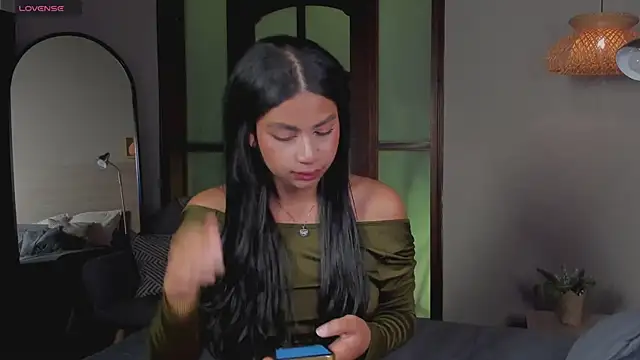 nayah   online show from 01-09-26, 07:59