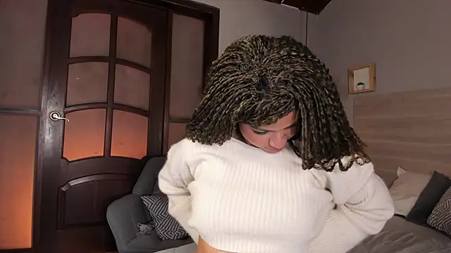 nayah   online show from 04-23-26, 08:22