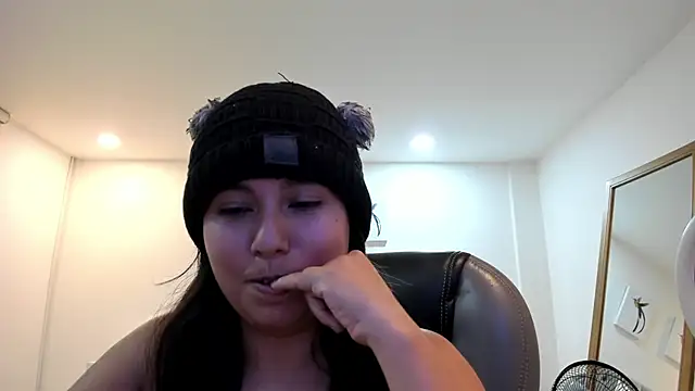  Natalie18 online show from 02-26-25, 01:53