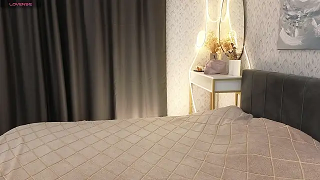 YourSweetDream  online show from 10-11-25, 08:24