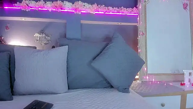 rosemonrooe online show from 01-21-25, 03:32