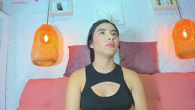 Snapshot of emiily_s chatting on 10-16-25, 12:17 emiily s online show from 10-16-25, 12:17