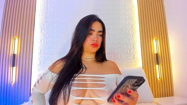 Snapshot of alyssa_vargas chatting on 03-19-26, 07:34 alyssa vargas online show from 03-19-26, 07:34