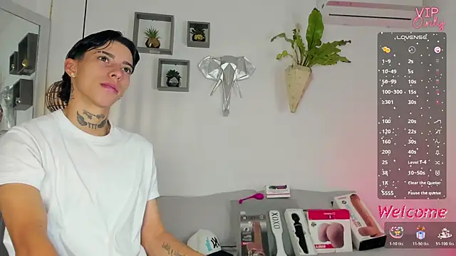 AmberAdams  online show from 12-20-25, 02:46