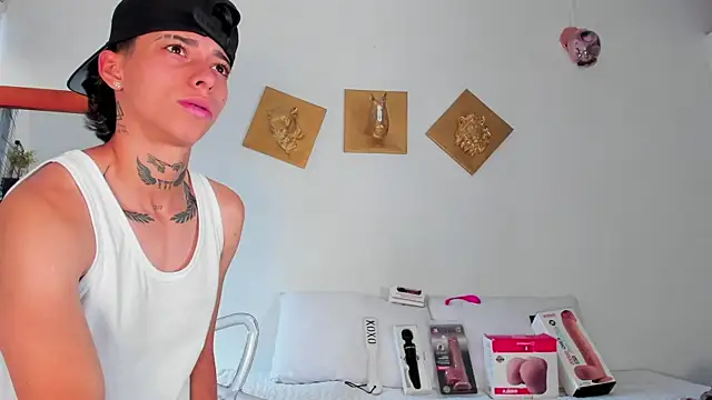 AmberAdams  online show from 02-12-26, 04:35