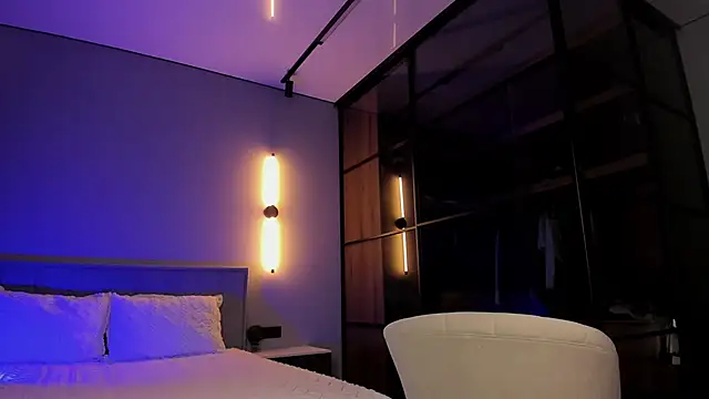 Amazing  bitch online show from 11-18-25, 06:56