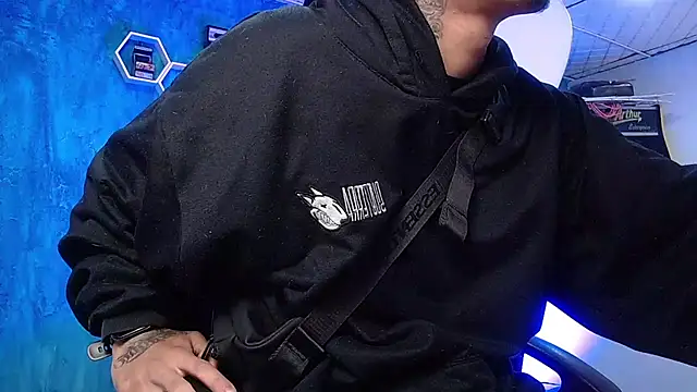 Liam lee online show from 12-10-24, 12:49