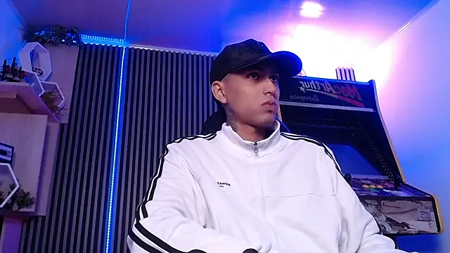 Liam lee online show from 03-11-25, 12:28