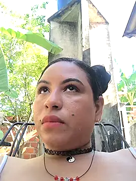 Francesca ferrari online show from 11-13-25, 07:57