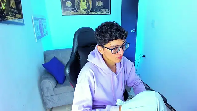 TylerWhite  online show from 02-12-25, 02:56