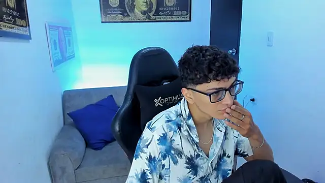 TylerWhite  online show from 02-19-25, 02:55