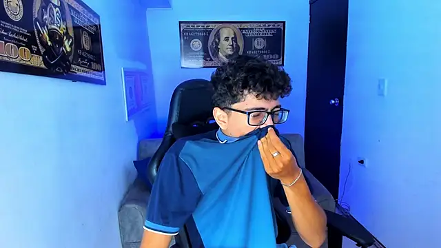 TylerWhite  online show from 03-04-25, 05:32