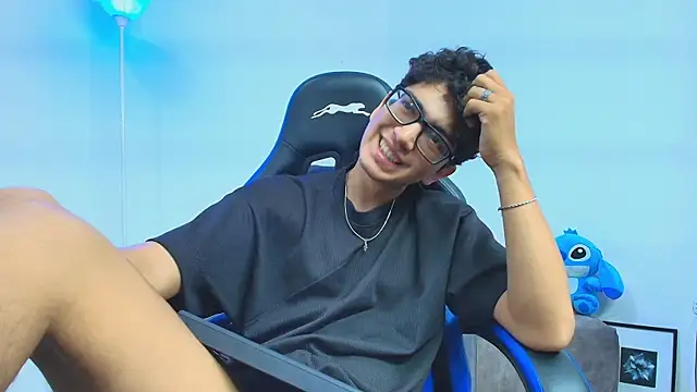 TylerWhite  online show from 09-12-25, 04:12