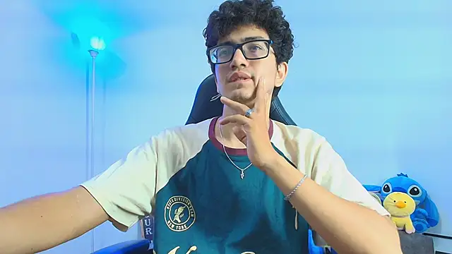 TylerWhite  online show from 10-02-25, 03:46