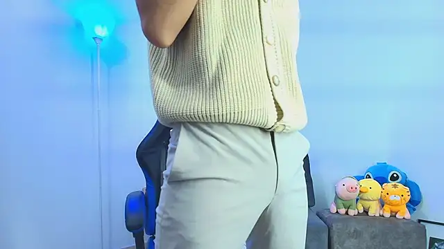 TylerWhite  online show from 10-31-25, 05:08