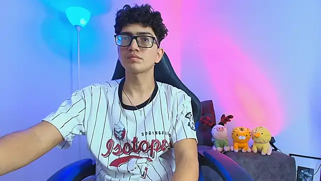 TylerWhite  online show from 12-14-25, 03:45