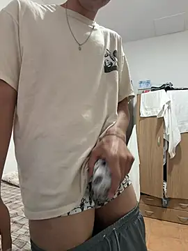 TylerWhite  online show from 04-27-26, 06:17