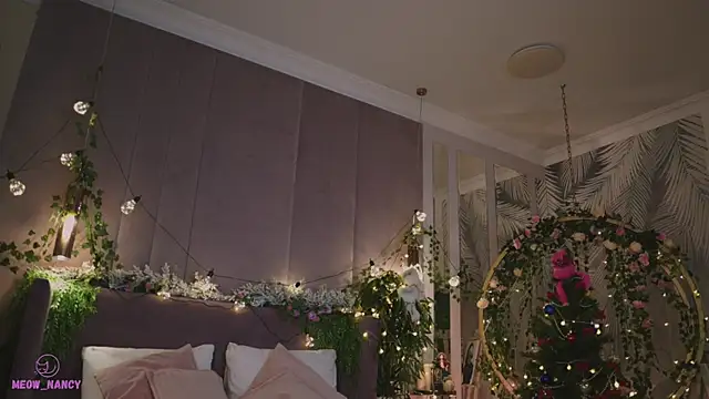 Meow Nancy online show from 12-20-24, 11:54