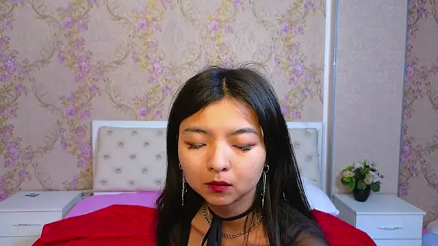 Shy Kira online show from 02-04-25, 12:44