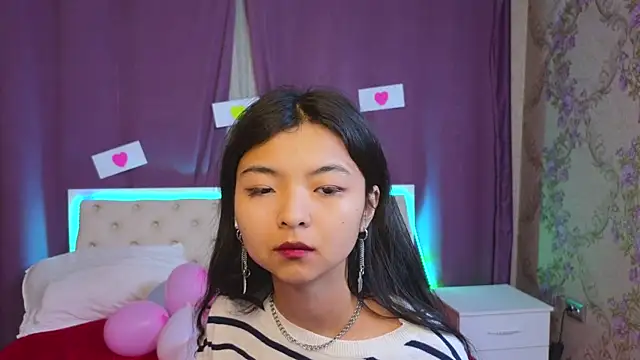 Shy Kira online show from 02-10-25, 12:50