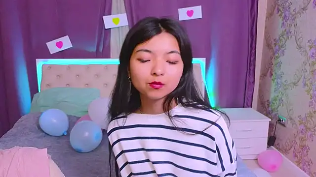 Shy Kira online show from 02-11-25, 03:40