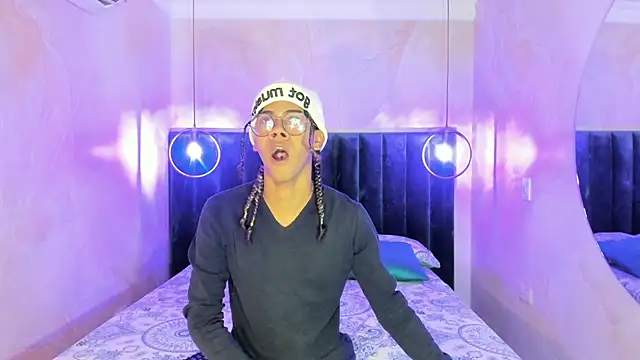 Maxim-Walker online show from 11-09-25, 03:05