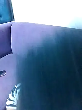 Snapshot of littlebrunett chatting on 12-18-24, 11:24 littlebrunett online show from 12-18-24, 11:24