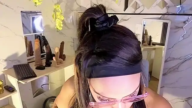 AmberNix online show from 07-22-26, 01:14