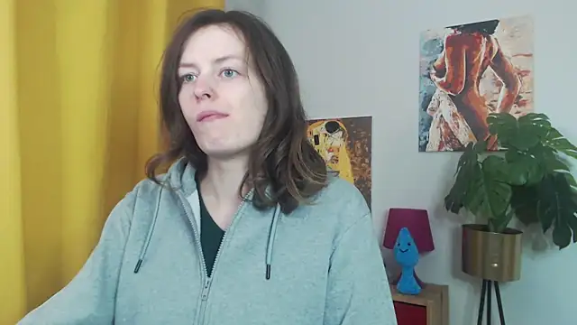 juicyNadine online show from 11-17-25, 05:46