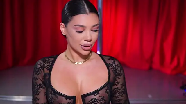 Snapshot of NatyDesiree chatting on 01-07-25, 07:17 NatyDesiree online show from 01-07-25, 07:17